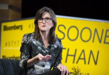 Cathie Wood, Bitcoin 2030 Fiyat Tahminini Stablecoin Büyümesi Nedeniyle %12 Düşürdü Cathie Wood